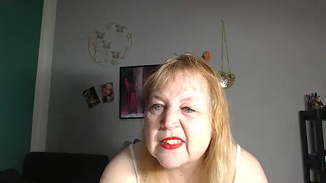 Blasflittchen online show from 04-21-26, 10:00