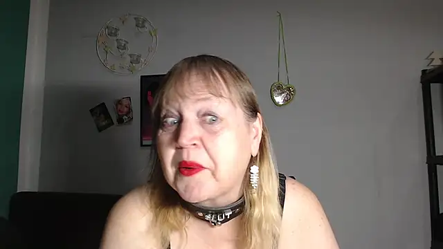 Blasflittchen online show from 11-08-25, 09:51