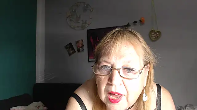 Blasflittchen online show from 07-19-26, 02:58