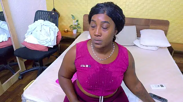 kiara evanss online show from 02-06-26, 03:08