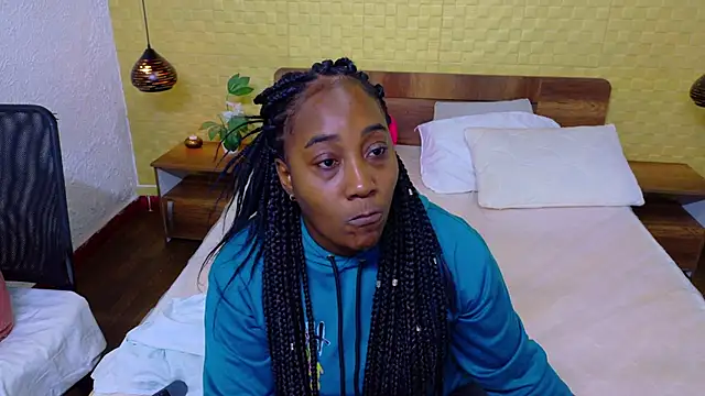 kiara evanss online show from 11-28-25, 08:42