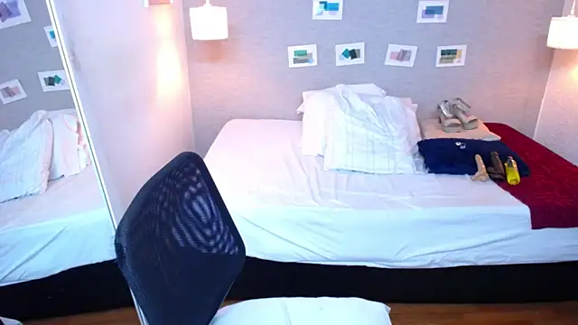 kiara evanss online show from 03-14-25, 08:38