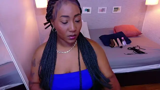 kiara evanss online show from 05-15-26, 10:52