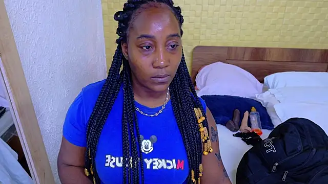 kiara evanss online show from 10-06-25, 11:38