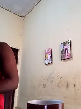 Snapshot of pretty_amaal chatting on 03-12-25, 08:19 pretty amaal online show from 03-12-25, 08:19