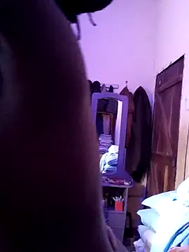 Snapshot of pretty_amaal chatting on 03-03-25, 01:01 pretty amaal online show from 03-03-25, 01:01