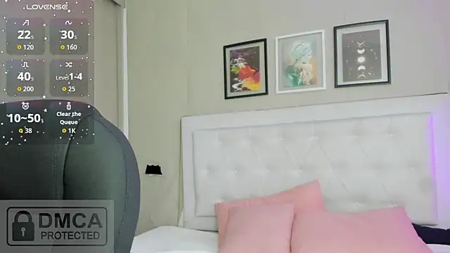 Snapshot of emma__smith1 chatting on 03-18-26, 11:46 emma smith1 online show from 03-18-26, 11:46