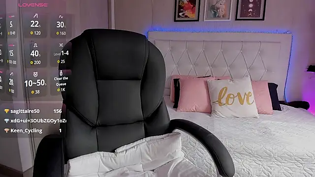 emma  smith1 online show from 01-19-26, 04:00