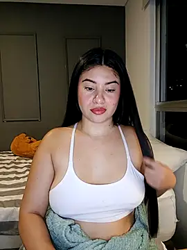 tara20  online show from 10-19-25, 08:06