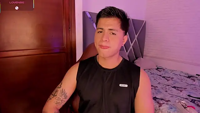 Niicky1  online show from 02-25-26, 03:23