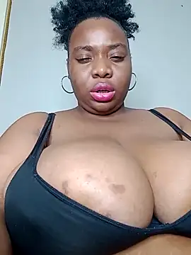 Snapshot of Breisy_bigboobs chatting on 06-06-26, 08:58 Breisy bigboobs online show from 06-06-26, 08:58