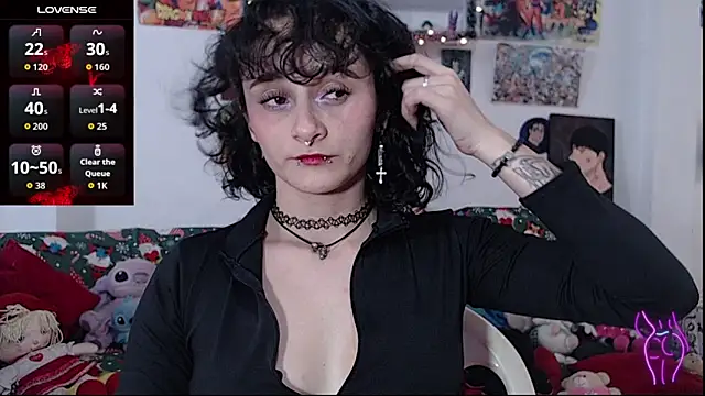 kitty22  online show from 12-15-25, 03:40