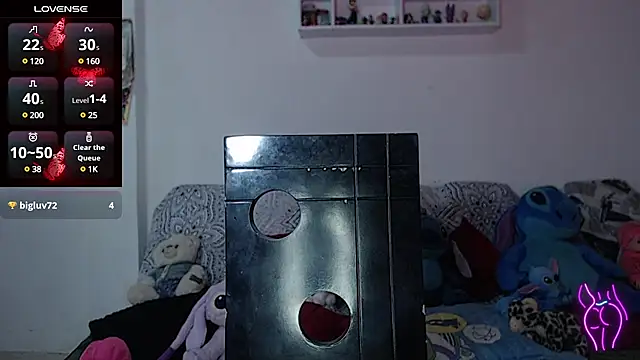 kitty22  online show from 02-20-25, 02:35
