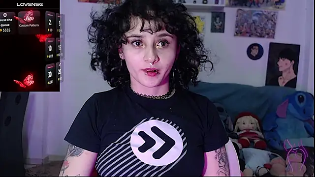 kitty22  online show from 11-11-25, 01:06