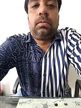 Snapshot of lund_lol chatting on 10-14-25, 08:15 lund lol online show from 10-14-25, 08:15