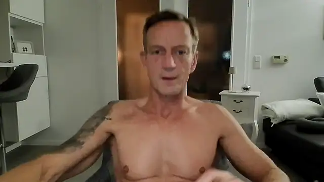 dirks71 online show from 11-10-25, 06:24