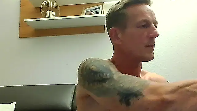 dirks71 online show from 04-11-26, 09:07