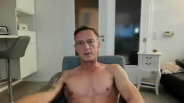 dirks71 online show from 09-08-25, 05:12