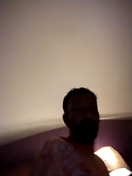 Treemandude online show from 11-30-25, 04:08