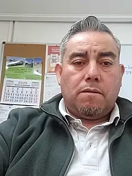 Snapshot of Manolete007x chatting on 11-13-25, 10:46 Manolete007x online show from 11-13-25, 10:46