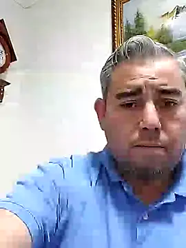 Snapshot of Manolete007x chatting on 03-23-25, 12:15 Manolete007x online show from 03-23-25, 12:15