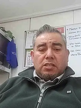 Snapshot of Manolete007x chatting on 09-23-25, 10:06 Manolete007x online show from 09-23-25, 10:06