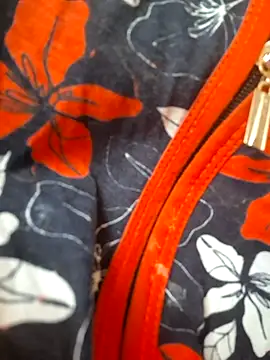 Elza kom online show from 09-17-25, 05:20