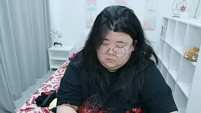 Snapshot of Nadine_asian chatting on 04-23-26, 07:37 Nadine asian online show from 04-23-26, 07:37