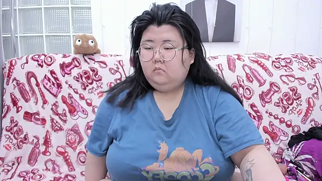 Nadine asian online show from 03-07-26, 01:23