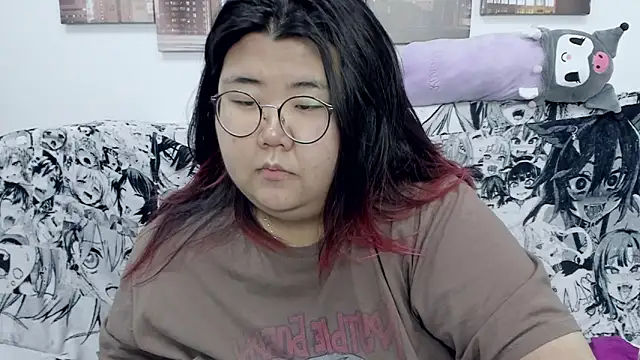 Snapshot of Nadine_asian chatting on 12-31-24, 03:23 Nadine asian online show from 12-31-24, 03:23