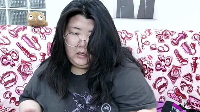 Nadine asian online show from 04-03-26, 08:32