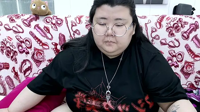 Nadine asian online show from 04-05-26, 08:21