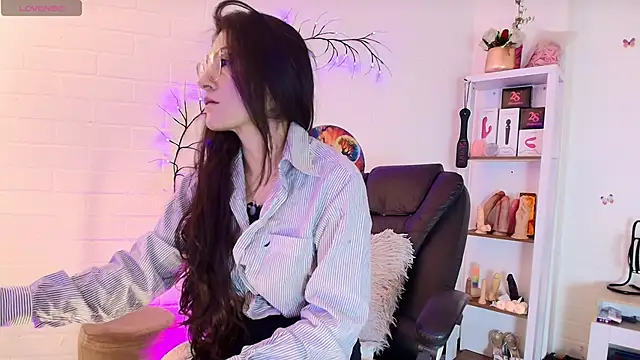 Rapunzeell  online show from 09-26-25, 01:40