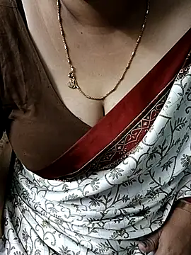 Omana-kutty online show from 02-18-25, 06:37