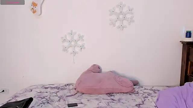 Snapshot of LucciaPorter chatting on 12-07-24, 06:54 LucciaPorter online show from 12-07-24, 06:54