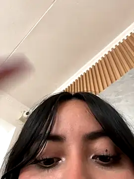 LucciaPorter online show from 11-20-25, 08:20