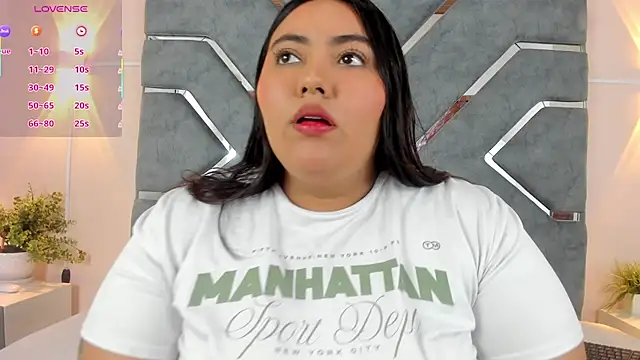 LucciaPorter online show from 04-18-26, 02:19