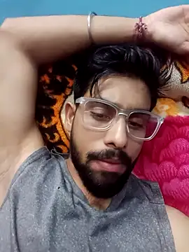 snigdha25 online show from 12-19-25, 04:42