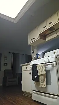 luvs2cumm69 online show from 11-26-25, 12:21