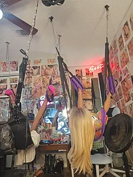 luvs2cumm69 online show from 03-28-26, 07:09