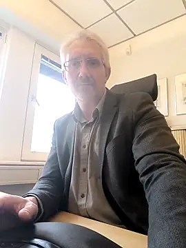 tom-swede online show from 10-21-25, 02:49