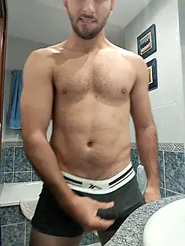 Snapshot of Fuckwithme_69 chatting on 12-01-25, 05:03 Fuckwithme 69 online show from 12-01-25, 05:03