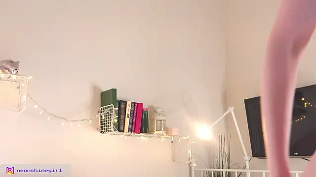 NeonShine online show from 03-20-26, 04:35