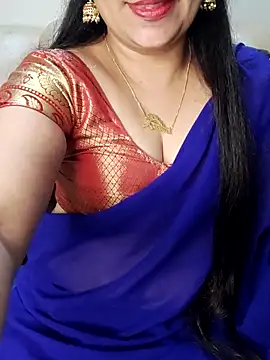 Snapshot of Traditional_Housewife_ chatting on 09-14-25, 02:50 Traditional Housewife online show from 09-14-25, 02:50