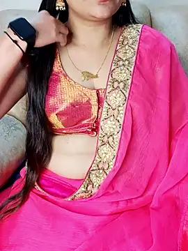 Snapshot of Traditional_Housewife_ chatting on 09-10-25, 02:10 Traditional Housewife online show from 09-10-25, 02:10