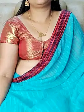 Snapshot of Traditional_Housewife_ chatting on 09-09-25, 01:16 Traditional Housewife online show from 09-09-25, 01:16