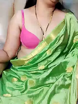 Snapshot of Traditional_Housewife_ chatting on 01-19-25, 03:53 Traditional Housewife online show from 01-19-25, 03:53