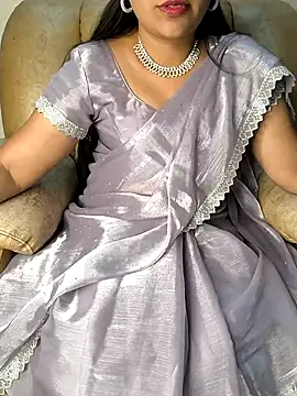 Snapshot of Traditional_Housewife_ chatting on 02-13-25, 05:33 Traditional Housewife online show from 02-13-25, 05:33