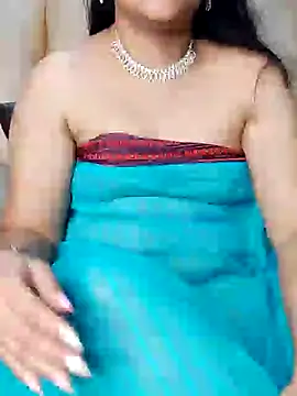 Snapshot of Traditional_Housewife_ chatting on 02-01-25, 07:13 Traditional Housewife online show from 02-01-25, 07:13