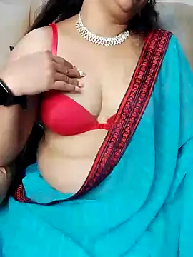 Snapshot of Traditional_Housewife_ chatting on 02-01-25, 04:11 Traditional Housewife online show from 02-01-25, 04:11